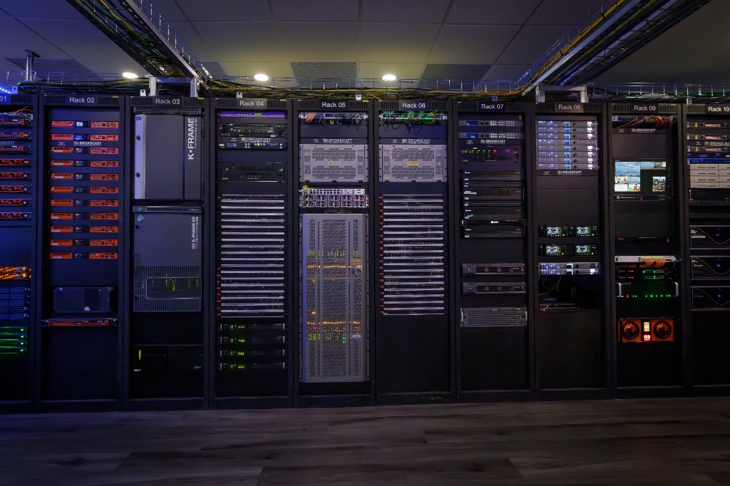 BMG Washington Broadcast Center – Tier-1 server racks and infrastructure